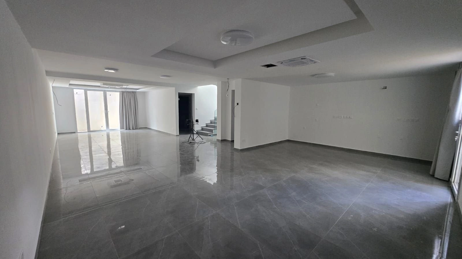 5 Bedroom House for Rent in Agios Tychonas, Limassol District