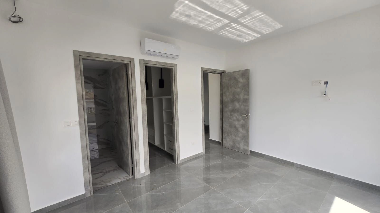 5 Bedroom House for Rent in Agios Tychonas, Limassol District