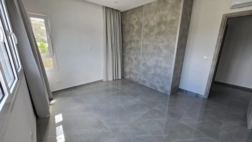 5 Bedroom House for Rent in Agios Tychonas, Limassol District