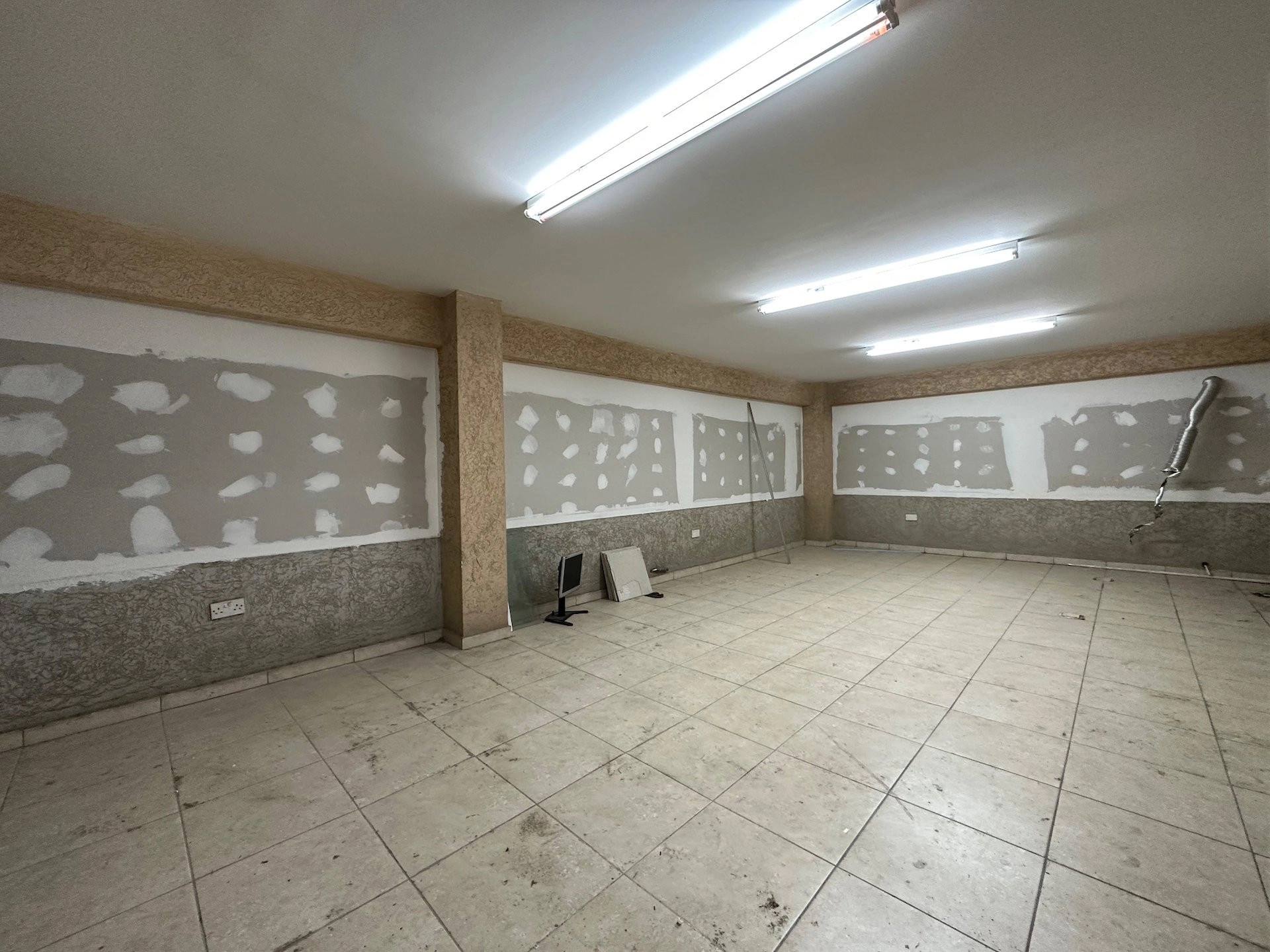 500m² Building for Rent in Limassol District