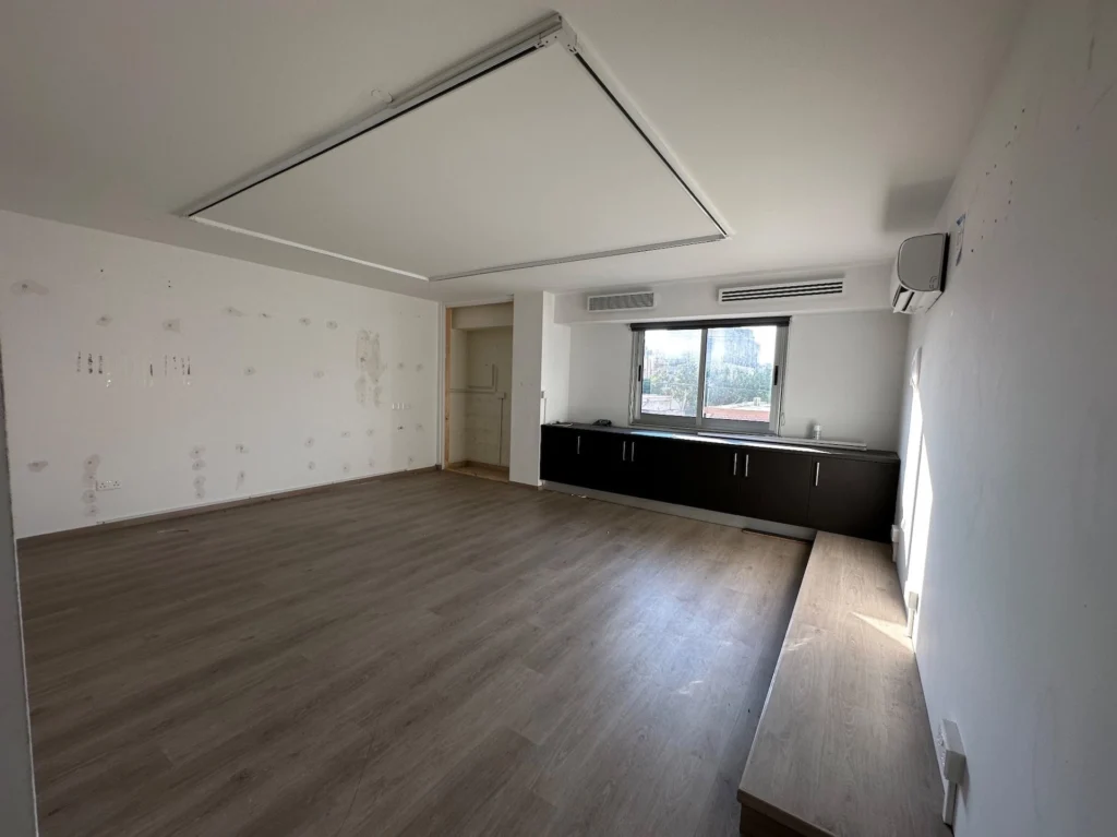 500m² Building for Rent in Limassol District