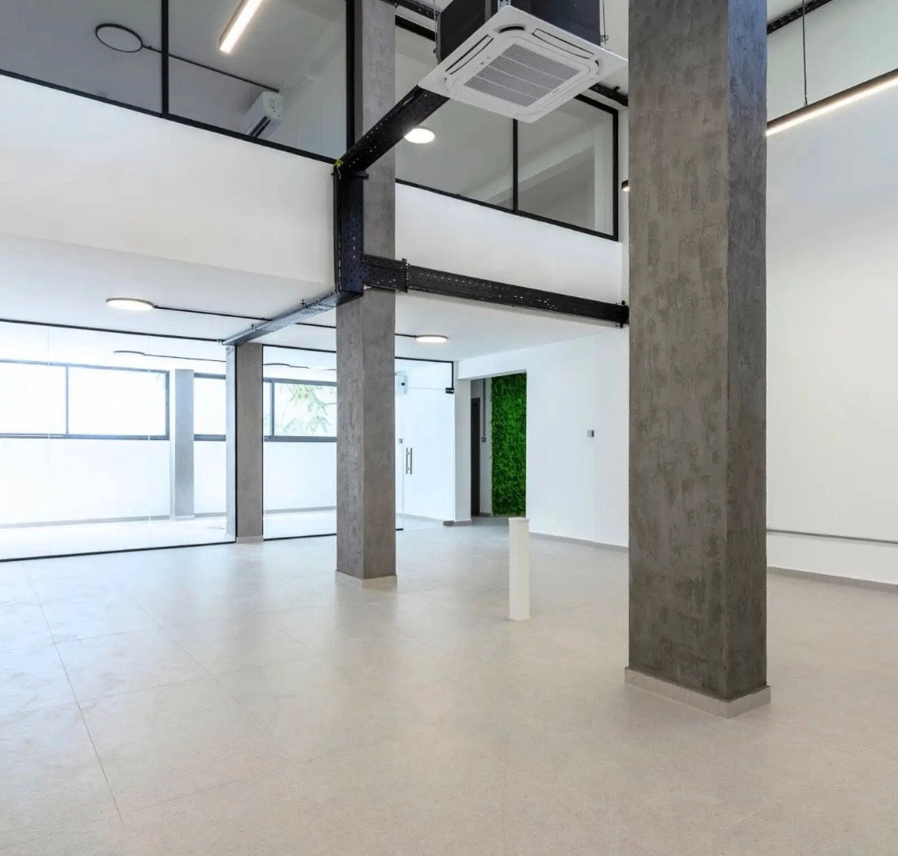 450m² Office for Rent in Limassol District