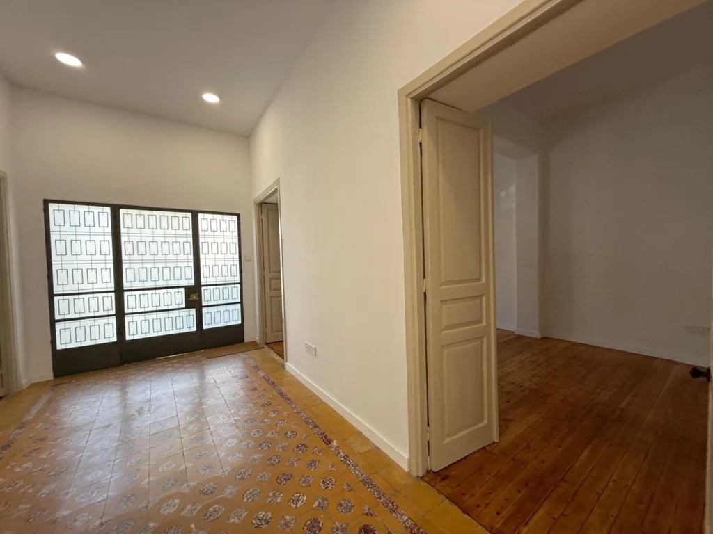 170m² Office for Rent in Limassol District