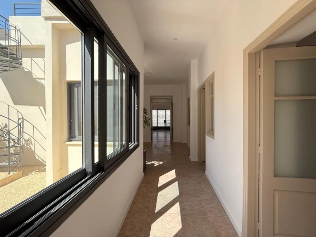 170m² Office for Rent in Limassol District