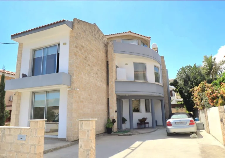 5 Bedroom House for Rent in Limassol – Agios Athanasios