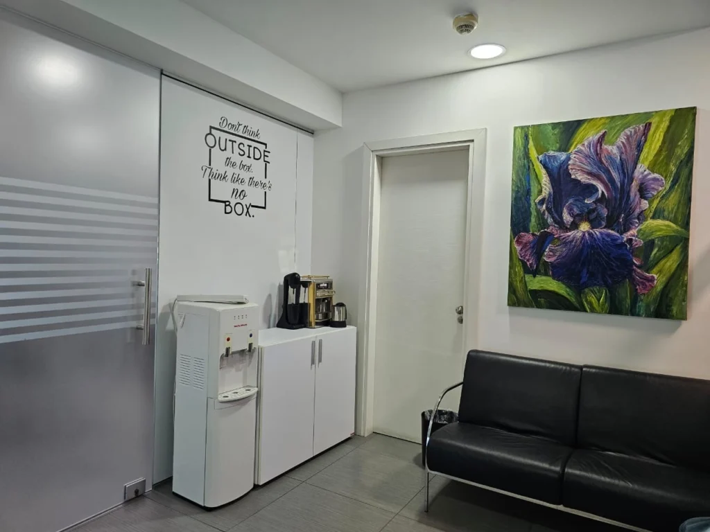 100m² Office for Rent in Limassol District