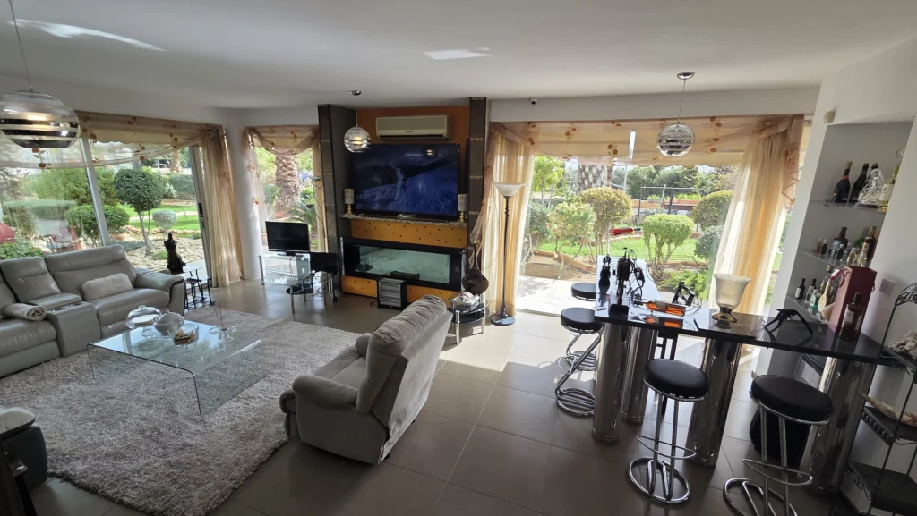 4 Bedroom House for Rent in Ypsonas, Limassol District