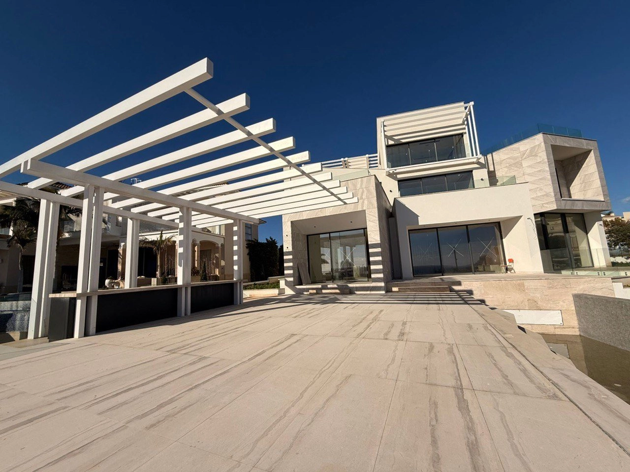 6+ Bedroom House for Sale in Mouttagiaka, Limassol District