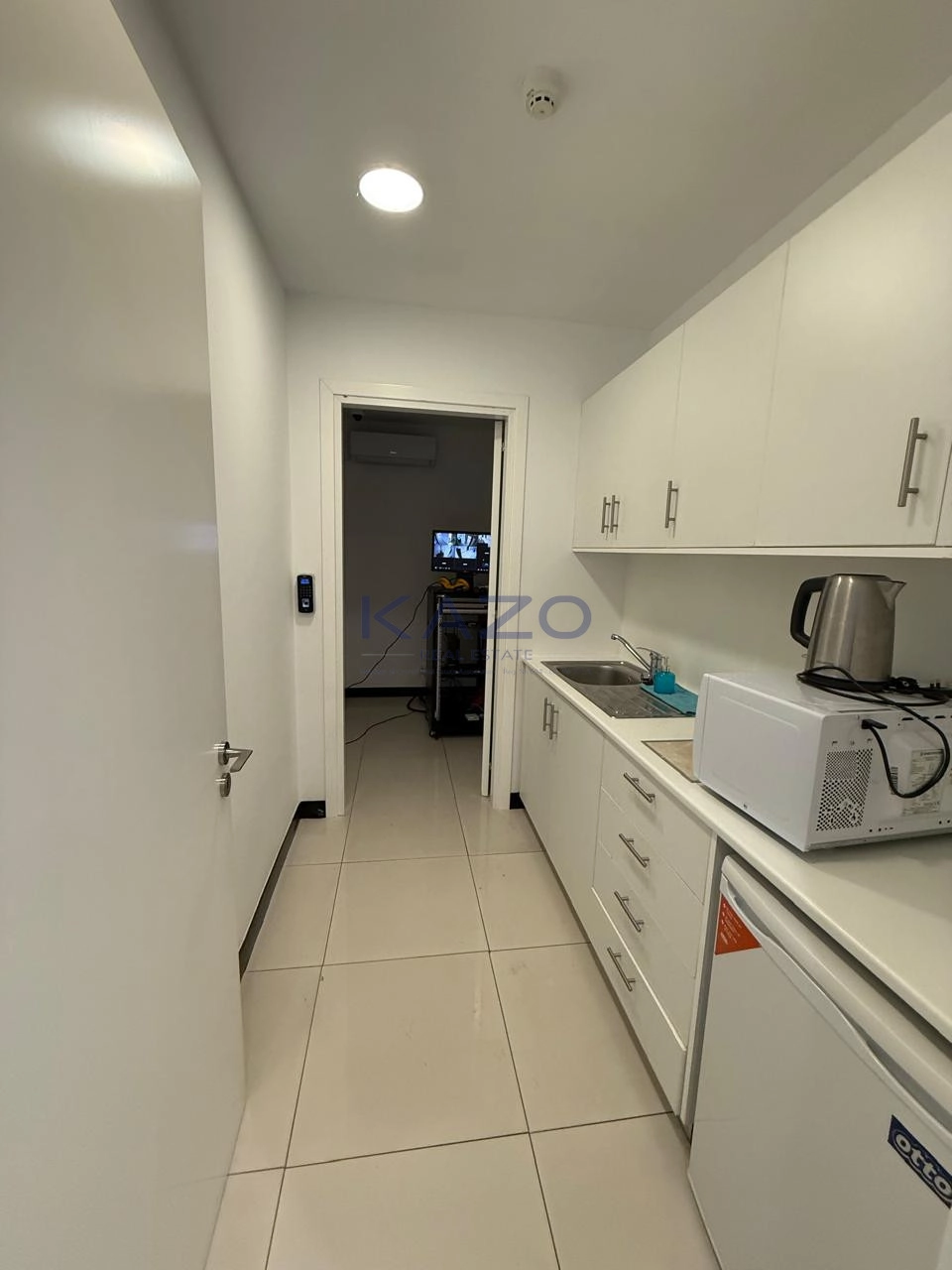212m² Office for Rent in Limassol – Mesa Geitonia