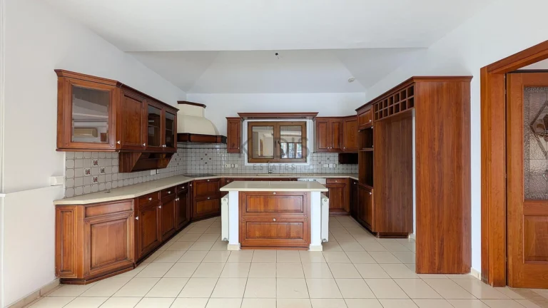 Cheap Houses and Villas for Sale Nicosia up to 700000 euro