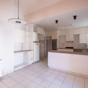 Κτίριο 445m² προς πώληση στον Άγιο Δομέτιο, Επαρχία Λευκωσίας