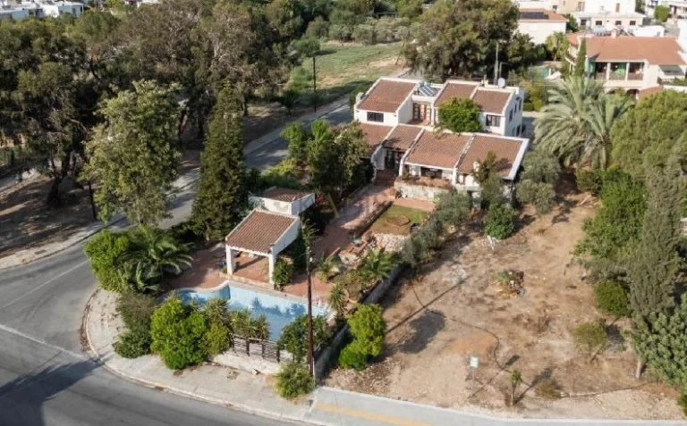 Cheap Houses and Villas for Sale Nicosia up to 700000 euro