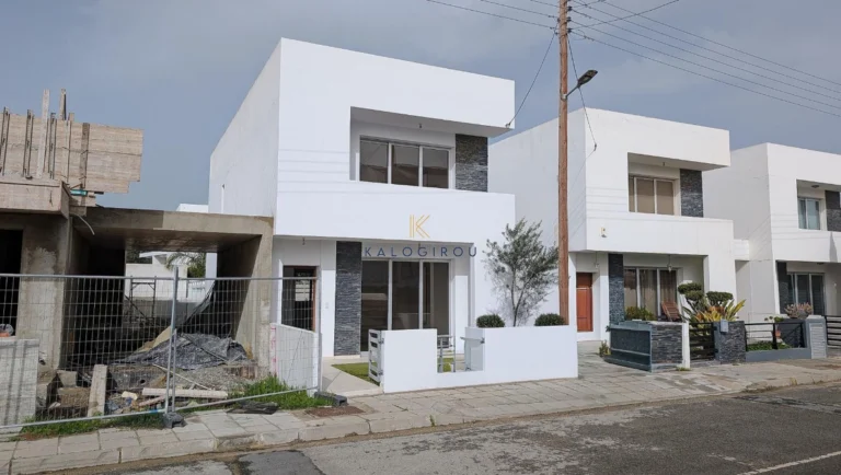 Cheap Houses and Villas for Sale Larnaca up to 300000 euro