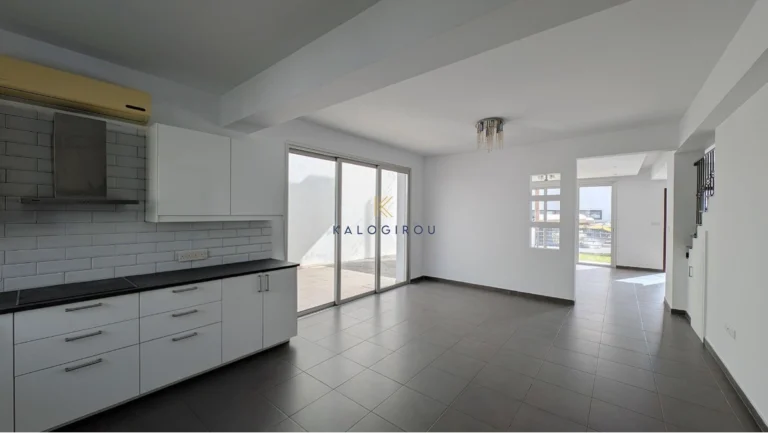 Cheap Houses and Villas for Sale Larnaca up to 300000 euro