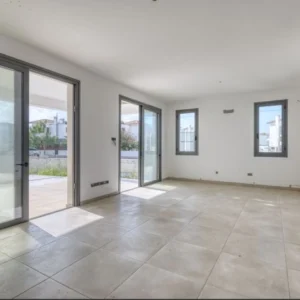 3 Bedroom House for Sale in Pervolia Larnacas