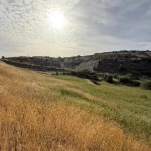 2,262m² Plot for Sale in Agios Tychonas, Limassol District