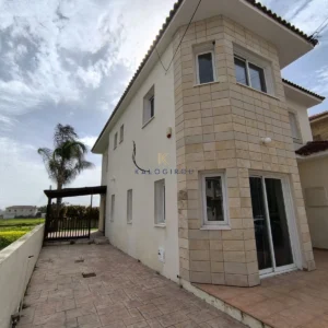 4 Bedroom House for Sale in Vergina, Larnaca District