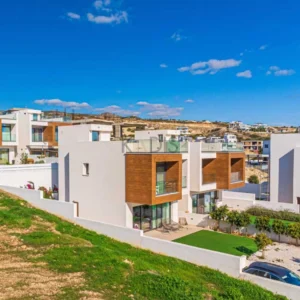 3 Bedroom House for Sale in Limassol – Agios Athanasios