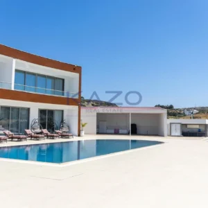 1350m² House for Sale in Parekklisia, Limassol District