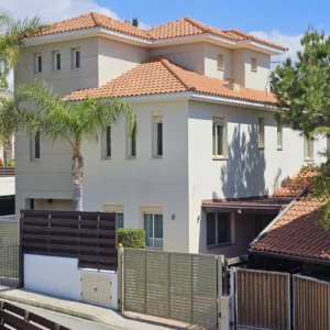 5 Bedroom House for Sale in Pyrgos Lemesou Tourist Area, Limassol District