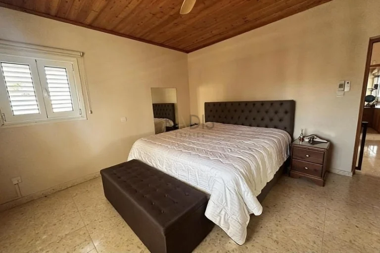 Cheap Houses and Villas for Sale Nicosia up to 700000 euro