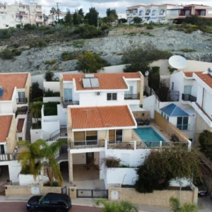 3 Bedroom House for Sale in Chlorakas, Paphos District