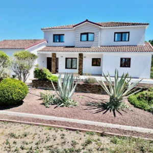 5 Bedroom House for Sale in Dhekelia, Larnaca District