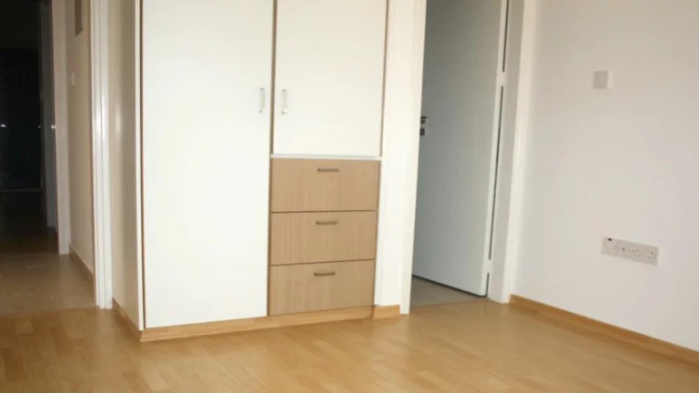 Cheap Houses and Villas for Sale Paphos up to 300000 euro