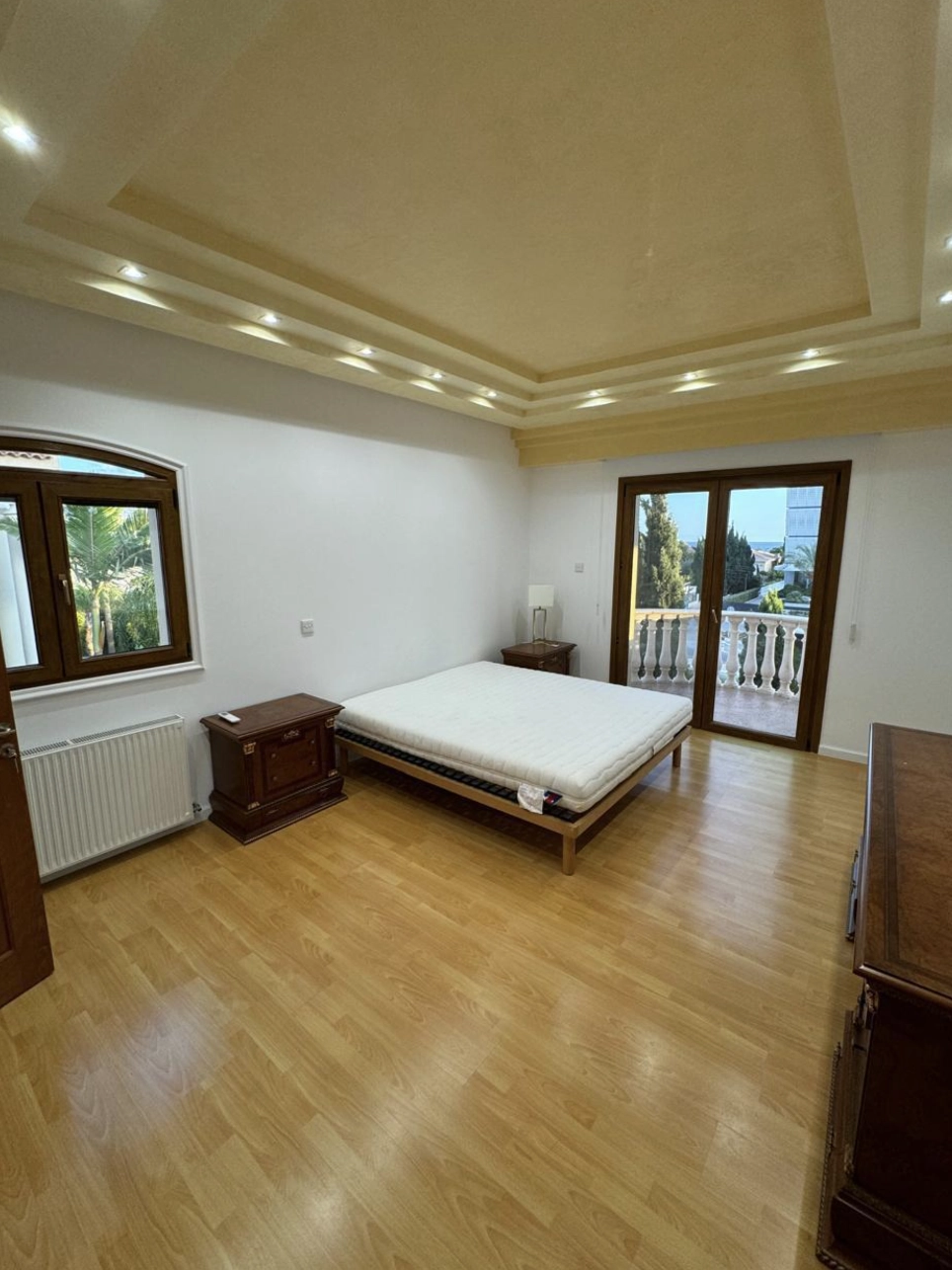 6+ Bedroom House for Rent in Agios Tychonas, Limassol District