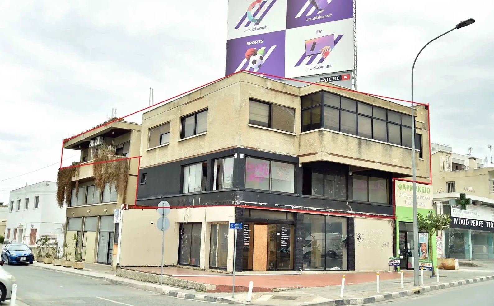 590m² Office for Rent