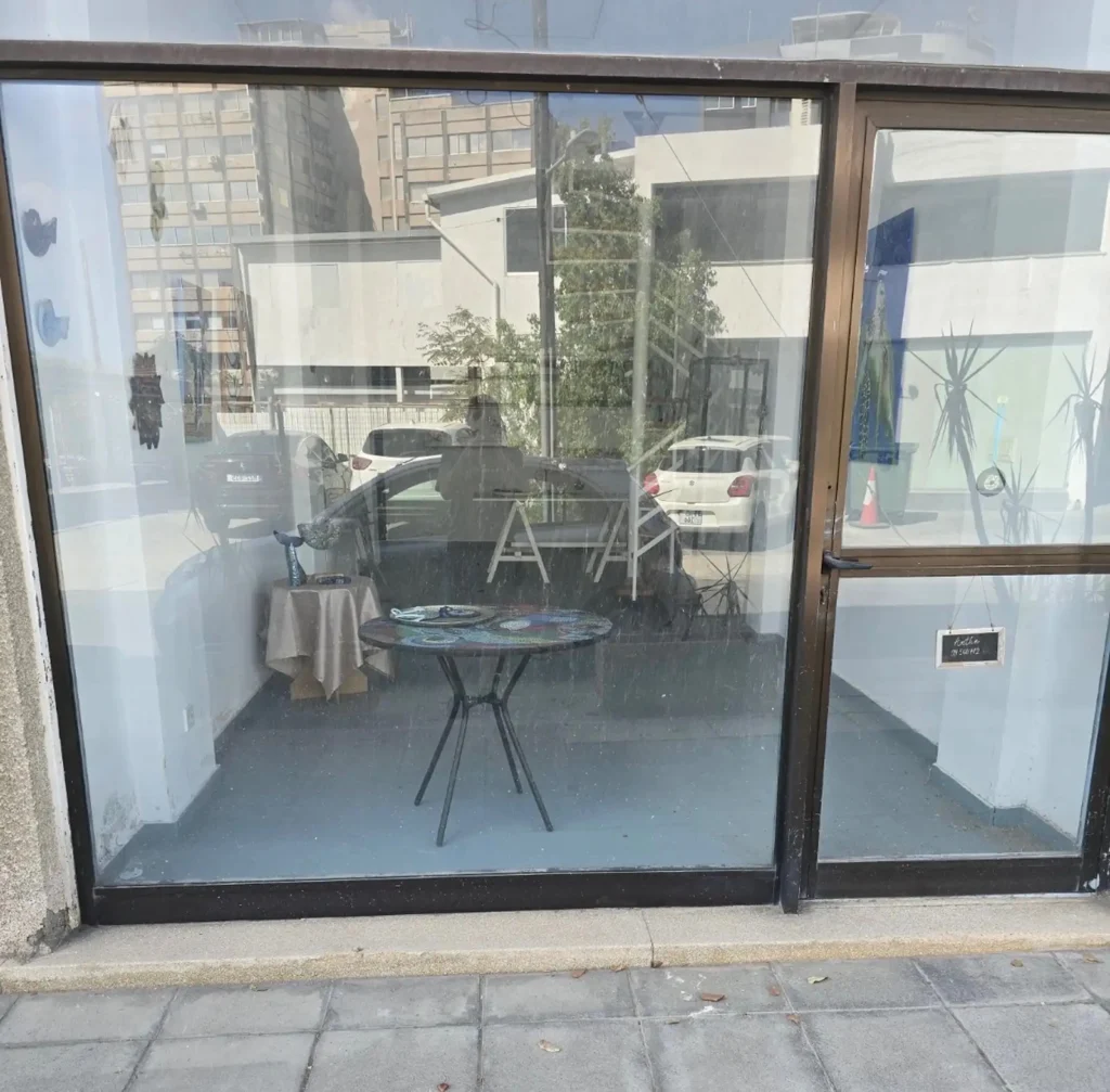 755m² Office for Rent