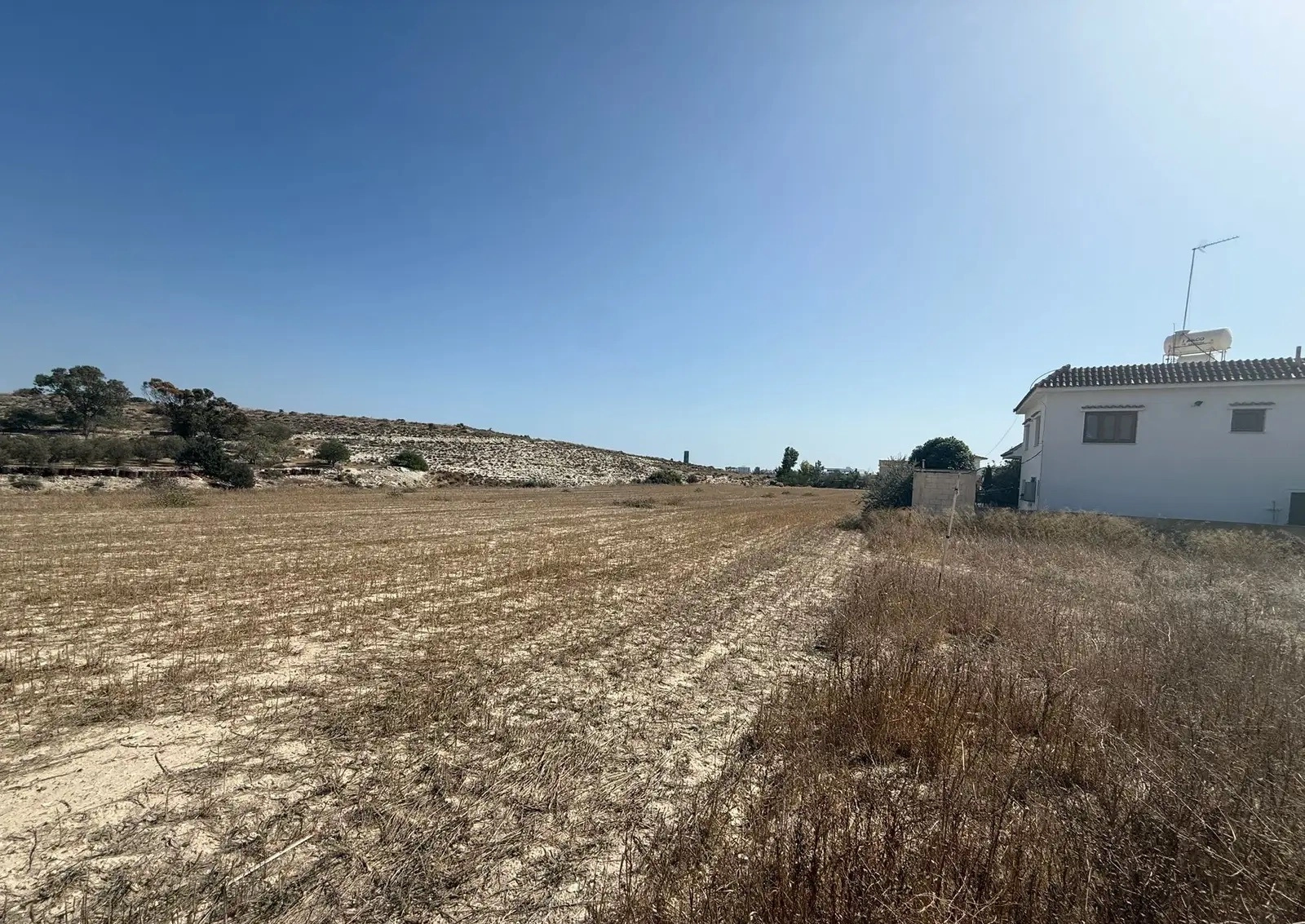 3,600m² Plot for Sale in Aradippou, Larnaca District