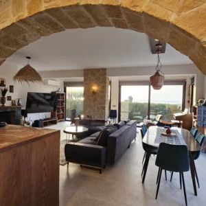 4 Bedroom House for Rent in Argaka, Paphos District