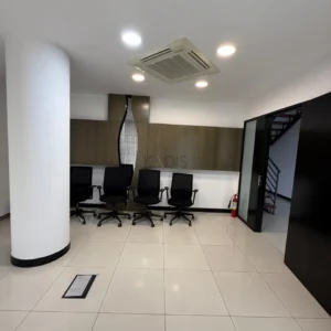 326m² Office for Rent in Limassol – Mesa Geitonia
