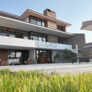 5 Bedroom House for Sale in Engomi, Nicosia District