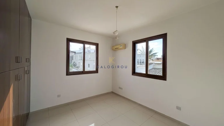 Cheap Houses and Villas for Sale Nicosia up to 300000 euro