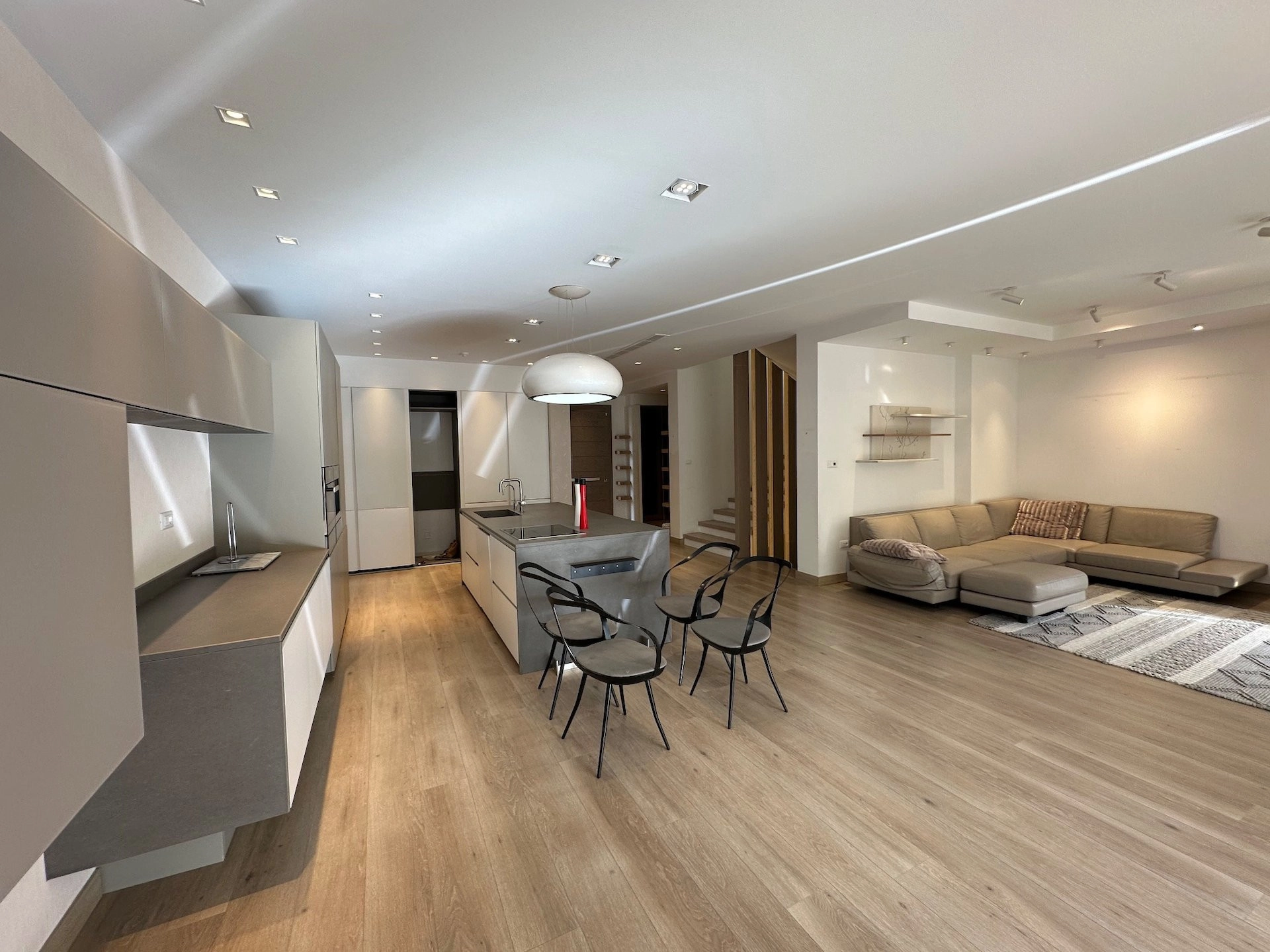 5 Bedroom House for Rent in Amathounta, Limassol District
