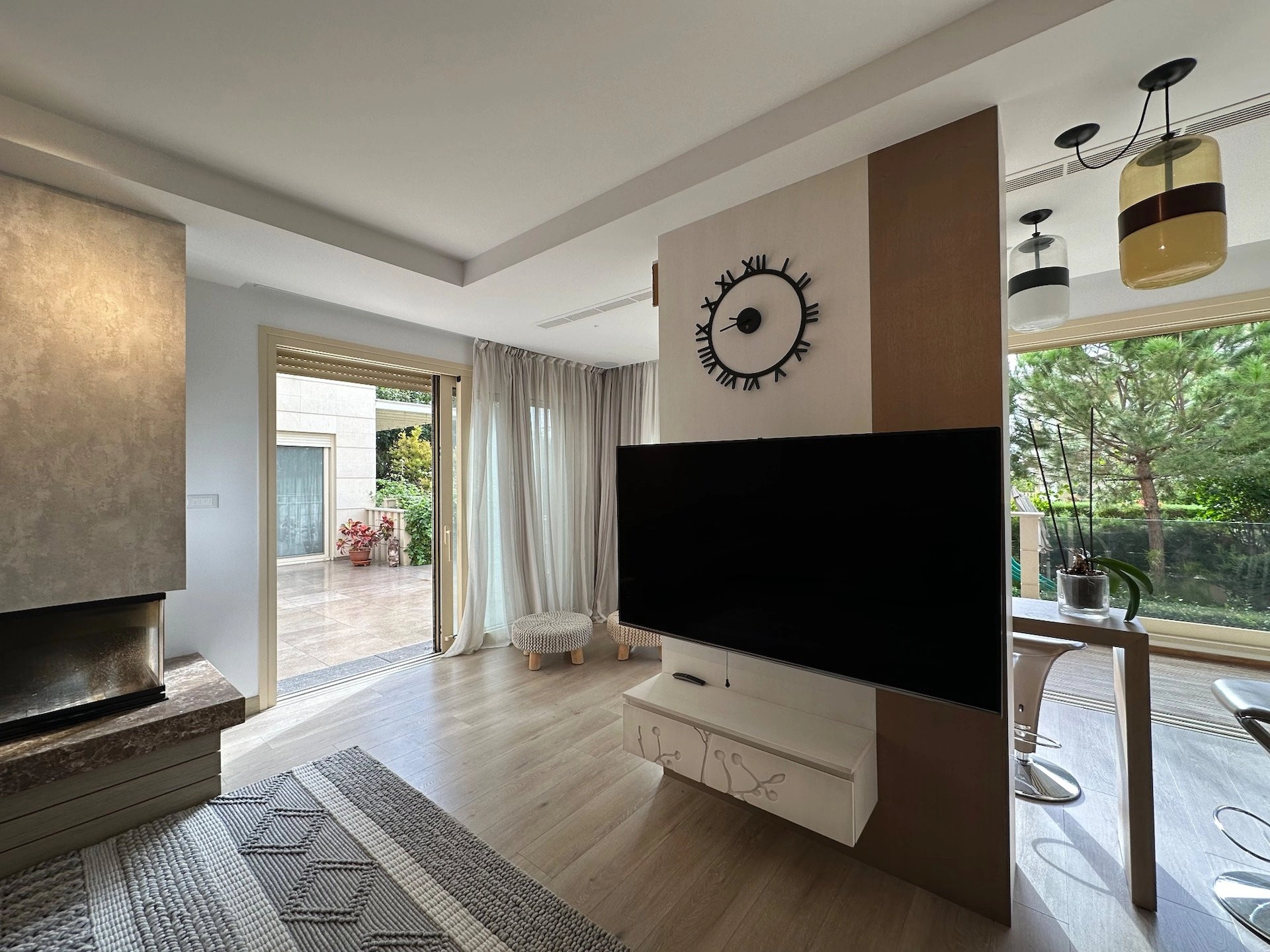 5 Bedroom House for Rent in Amathounta, Limassol District
