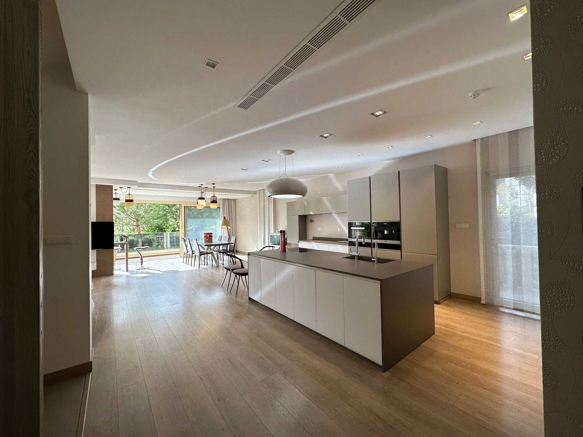 5 Bedroom House for Rent in Amathounta, Limassol District
