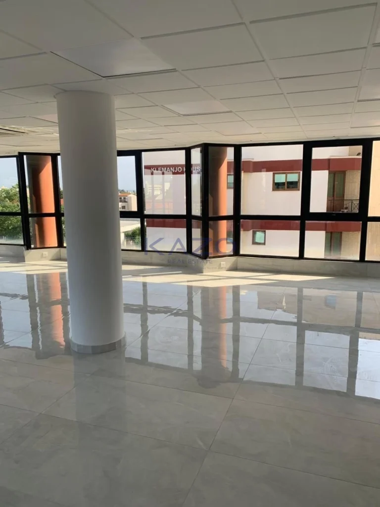 92m² Office for Rent in Limassol District