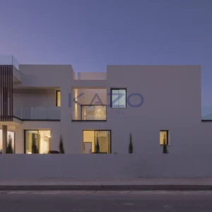 4 Bedroom House for Sale in Chlorakas, Paphos District