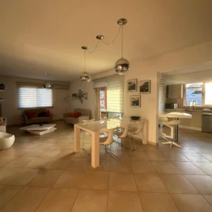 2 Bedroom Apartment for Rent in Limassol – Mesa Geitonia