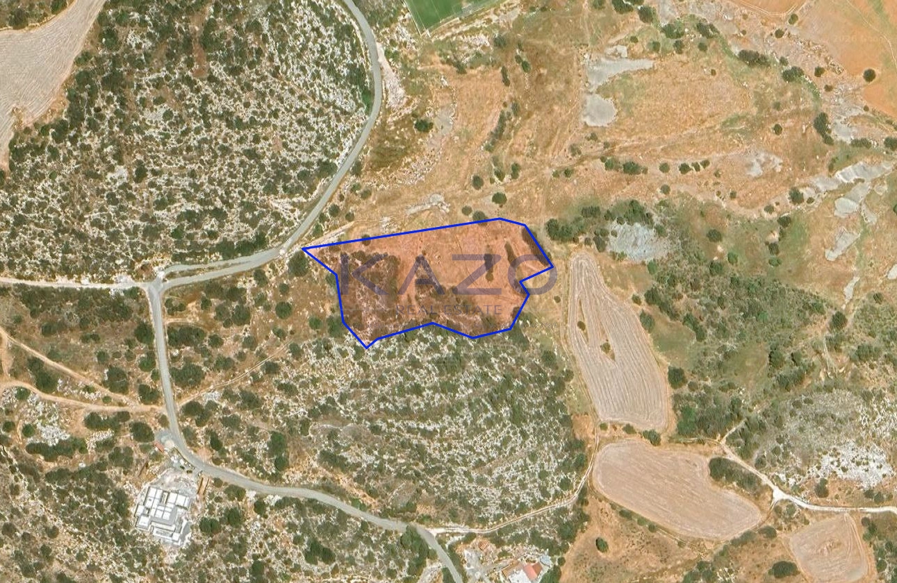10,054m² Plot for Sale in Agios Tychonas, Limassol District