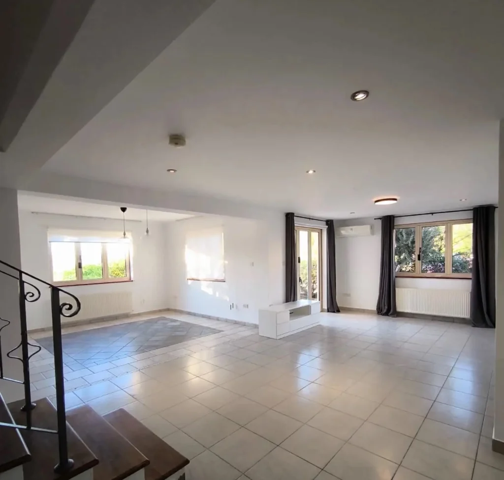 5 Bedroom House for Rent