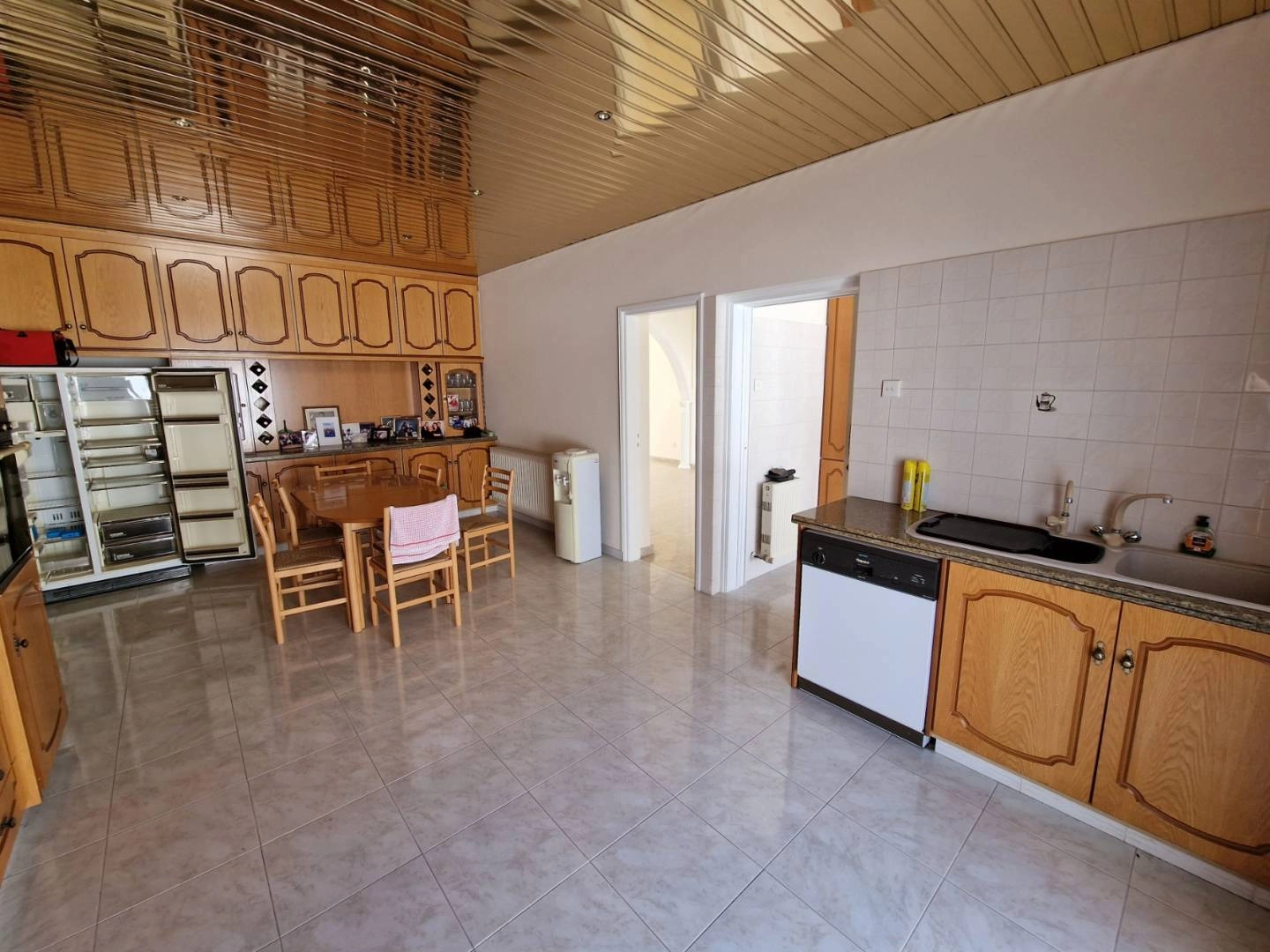 5 Bedroom House for Sale in Aradippou, Larnaca District