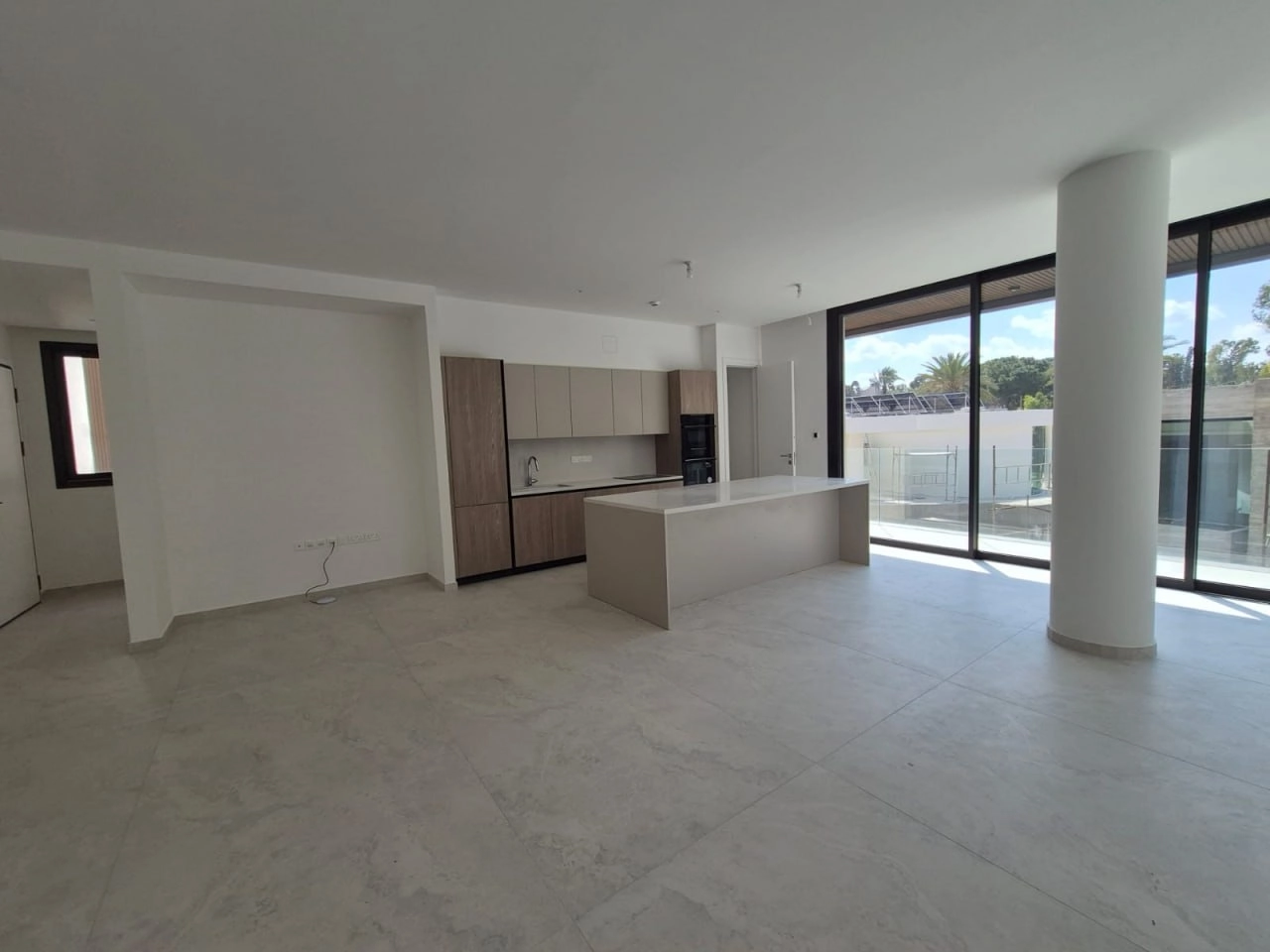 4 Bedroom Apartment for Rent