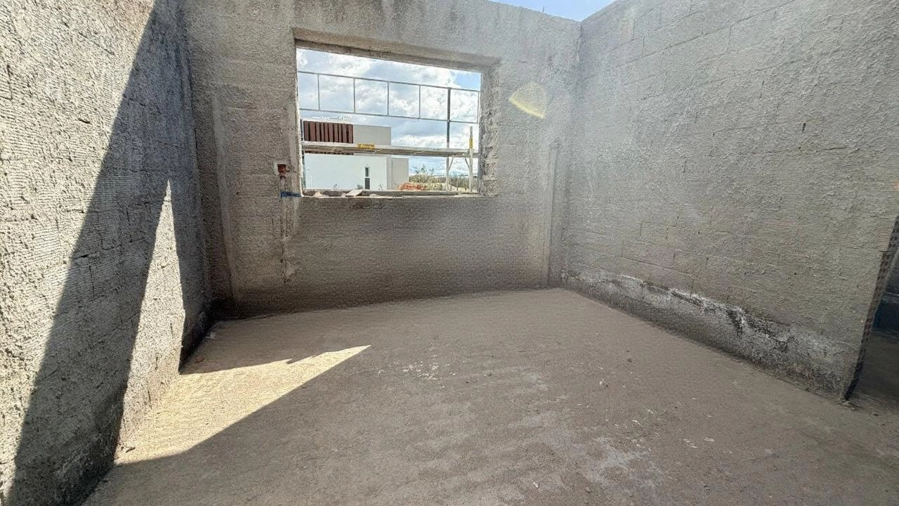 6+ Bedroom House for Sale