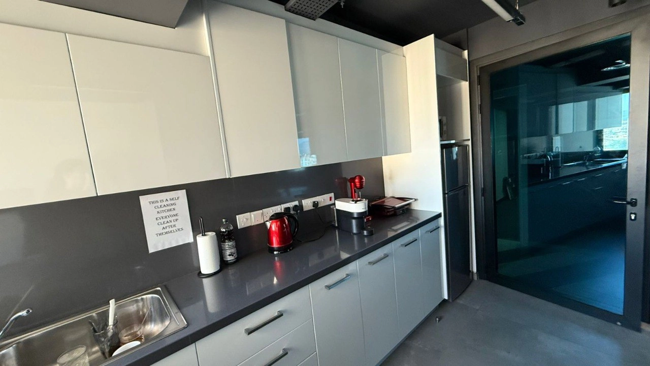 11m² Office for Rent