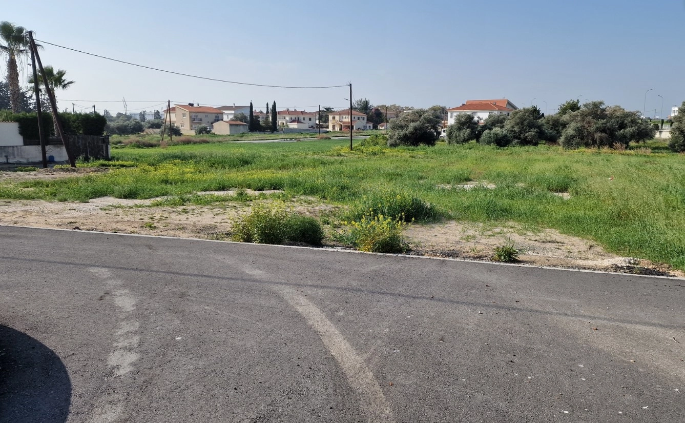 1,476m² Plot for Sale