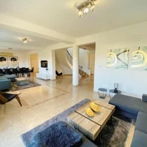 5 Bedroom House for Rent in Chlorakas, Paphos District